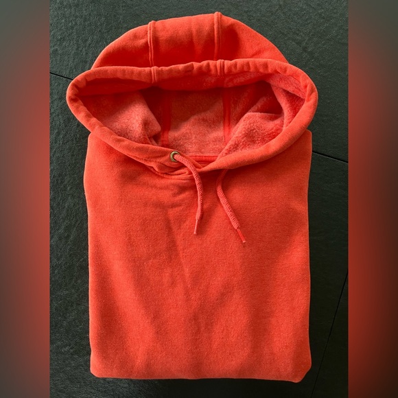 Men's light red Carhartt hoodie with black sleeve lettering. Size M - Picture 5 of 5